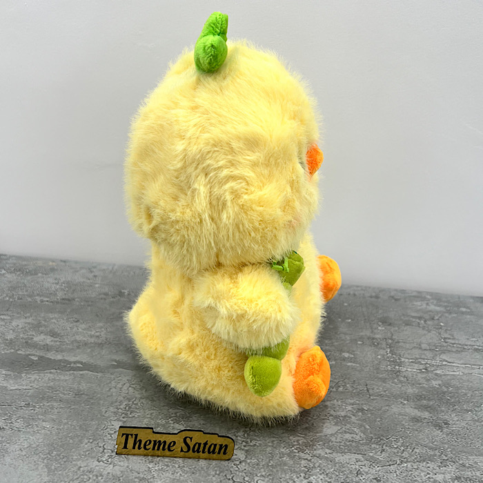 عکس شماره:2 , عروسک مدل جوجه زرد کرم به دست، ارتفاع 22 سانتی متر