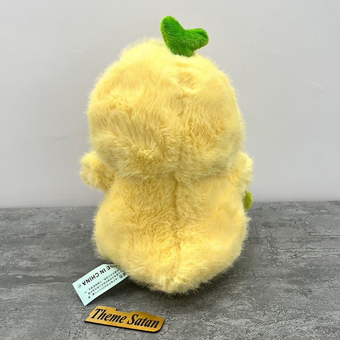 عکس شماره:1 , عروسک مدل جوجه زرد کرم به دست، ارتفاع 22 سانتی متر