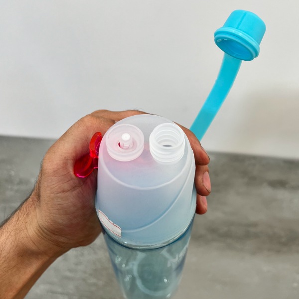 عکس شماره:3 , قمقمه آب اسپری دار نشکن کد 512