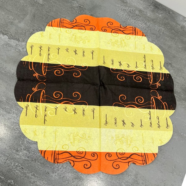 عکس شماره:0 , دستمال کاغذی پذیرایی طرح دار کد 598