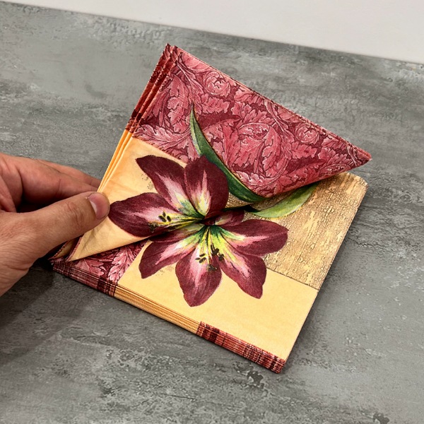 عکس اصلی دستمال کاغذی پذیرایی طرح دار کد 599