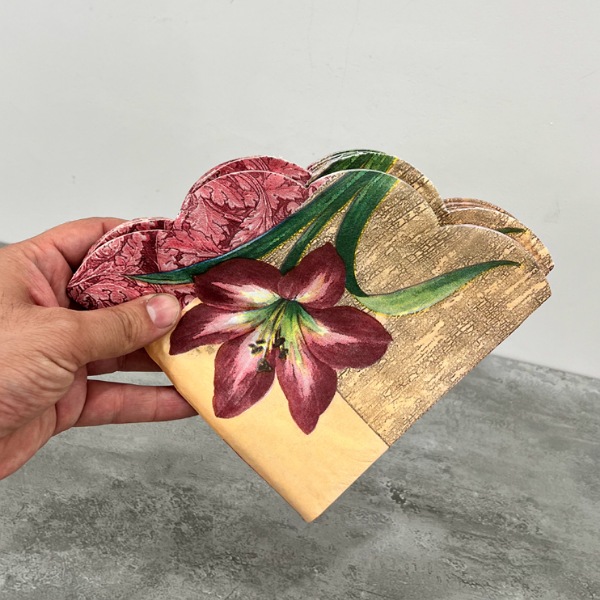 عکس شماره:1 , دستمال کاغذی پذیرایی طرح دار کد 599