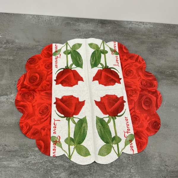 عکس شماره:2 , دستمال کاغذی پذیرایی طرح دار کد 601