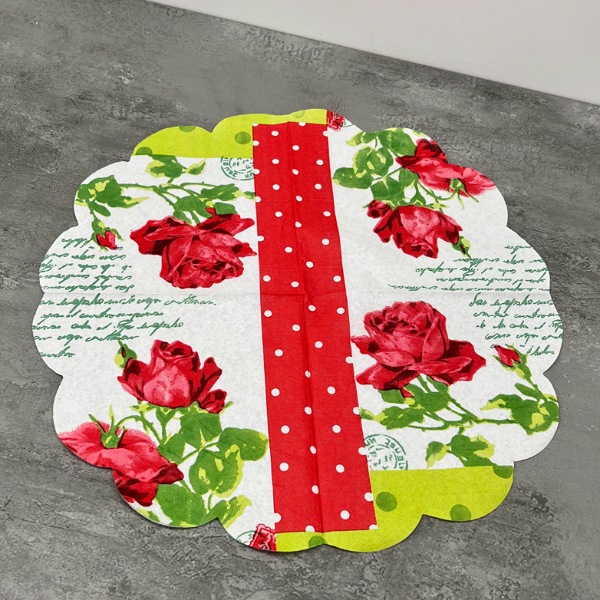 عکس شماره:0 , دستمال کاغذی پذیرایی طرح دار کد 602