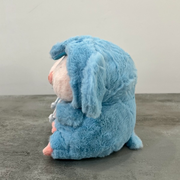 عکس شماره:2 , عروسک مدل خوک با لباس فیلی ارتفاع 20 سانتی متر کد 834