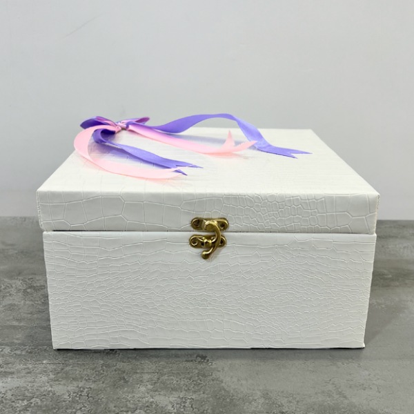 عکس شماره:3 , باکس هدیه پک کلینیک اورجینال کد 889