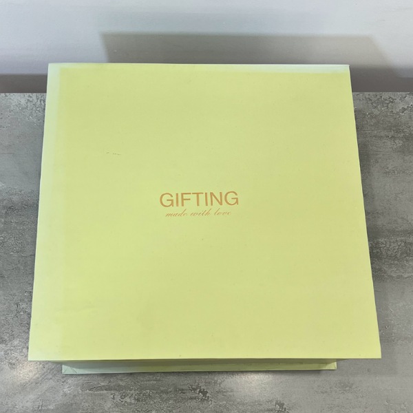 عکس شماره:0 , باکس هدیه جذاب سبز رنگ کد 891