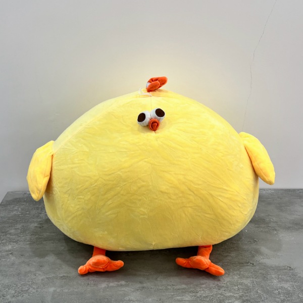 عکس اصلی عروسک مدل جوجه چشم قلمبه ارتفاع 55 سانتی متر کد 939