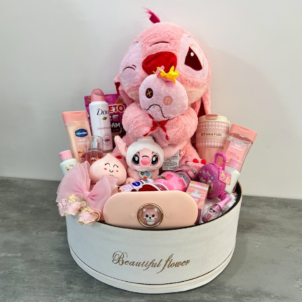 عکس اصلی باکس هدیه عروسکی دخترانه کد 973