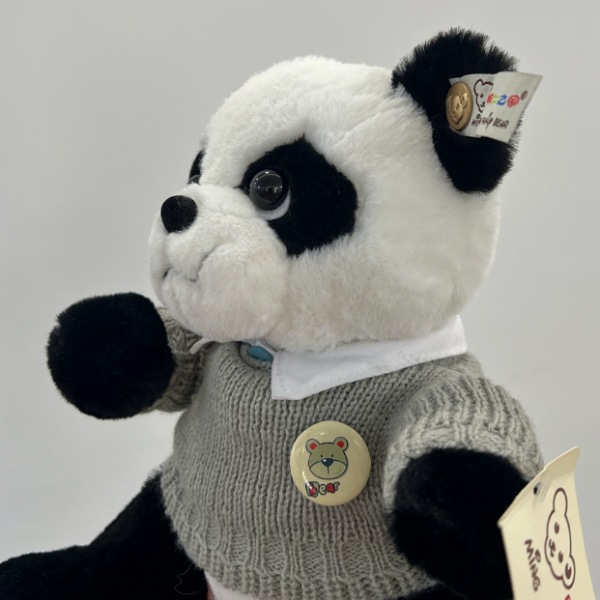 عکس شماره:0 , عروسک مدل پاندا با لباس بافتنی ارتفاع  25 سانتی متر کد 961
