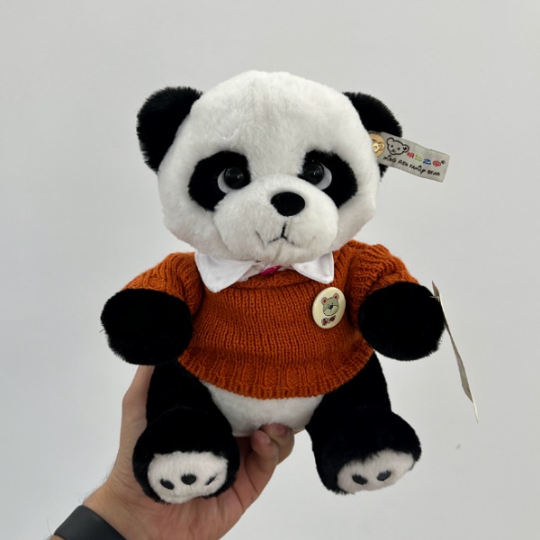 عکس شماره:0 , عروسک مدل پاندا با لباس بافتنی ارتفاع 25 سانتی متر کد 962