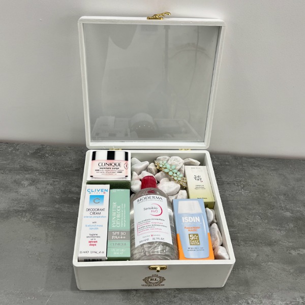 عکس اصلی باکس آرایشی بهداشتی دخترانه کد 1041