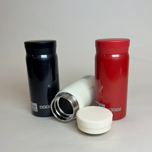 عکس شماره:2 , تراول ماگDOOGE کد 1064